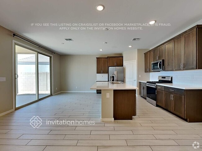 Building Photo - 40581 W Sunland Dr