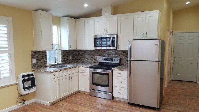 Photo - 33896 Rowland Dr Apartments