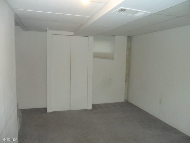Foto del edificio - 1049 Parksley Ave