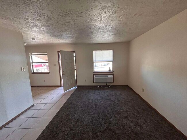 Foto del edificio - 1912 SW D Ave