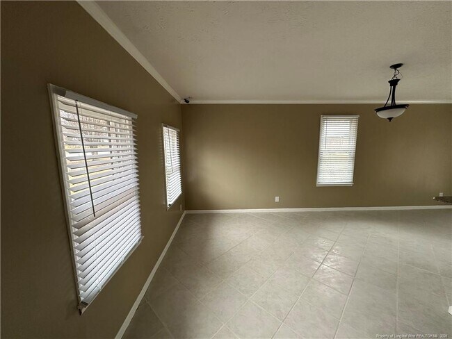 Building Photo - 1986 Christopher Way