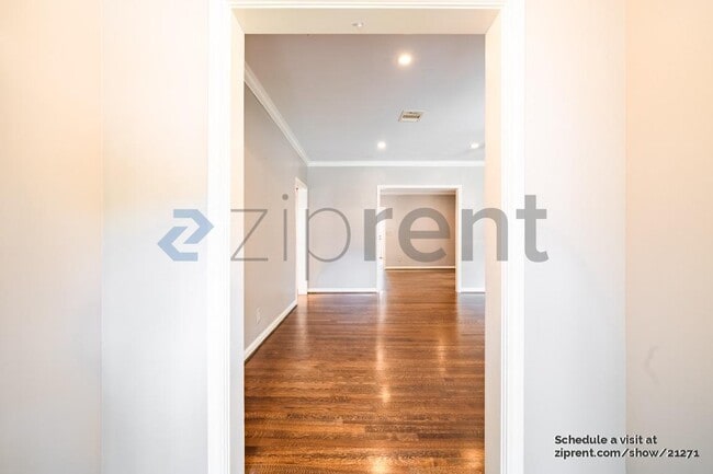 Building Photo - 2139 Dryden Rd