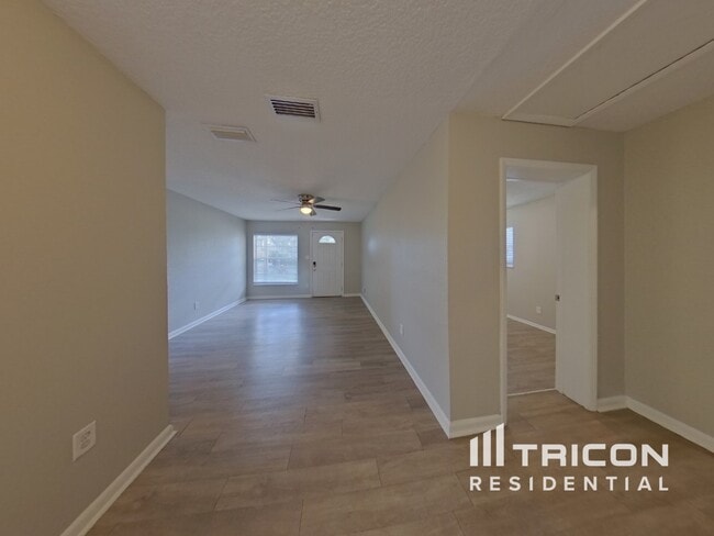 Foto del edificio - 1227 Hamilton Ave