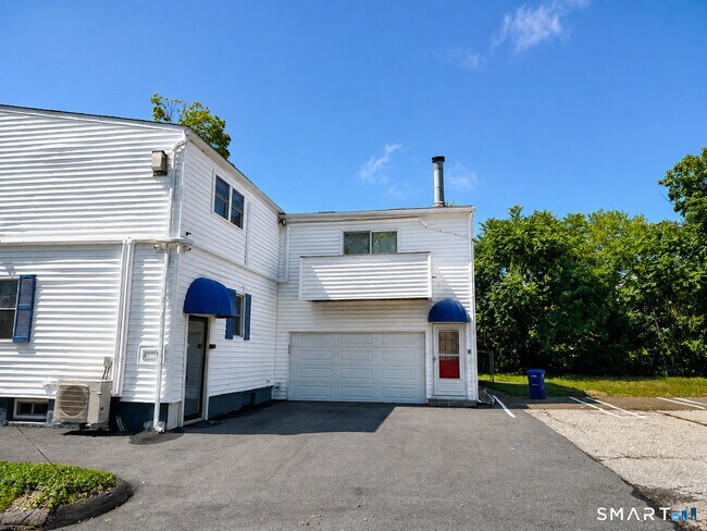 Foto del edificio - 311 Racebrook Rd