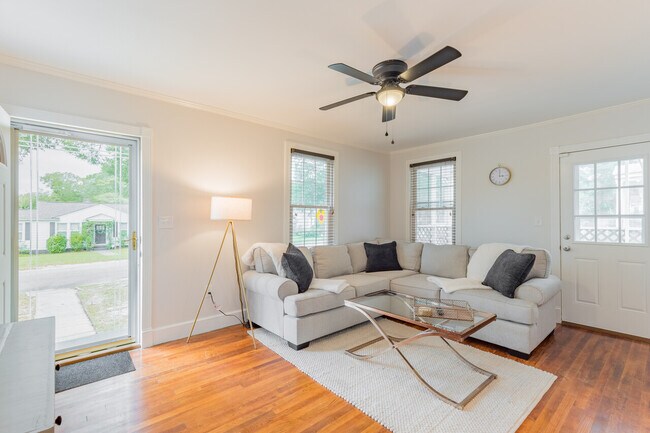 Building Photo - 712 S Prospect St, Columbia, SC 29205