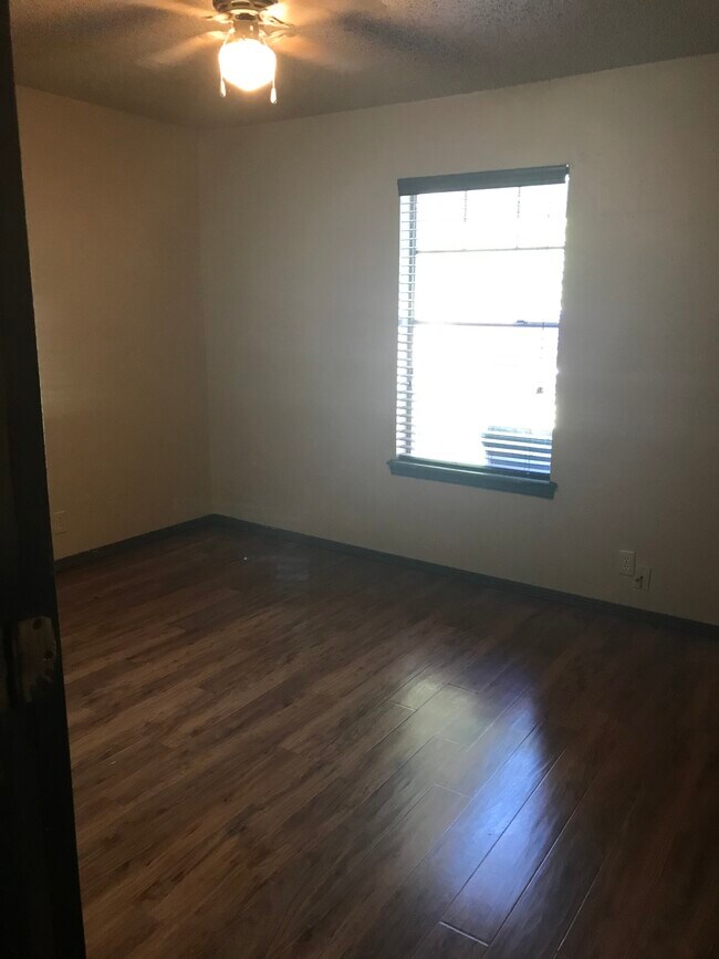 Fotografía del edificio - 209 Brian Rd