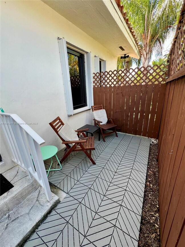 Foto del edificio - 1100 SW 88th Ave