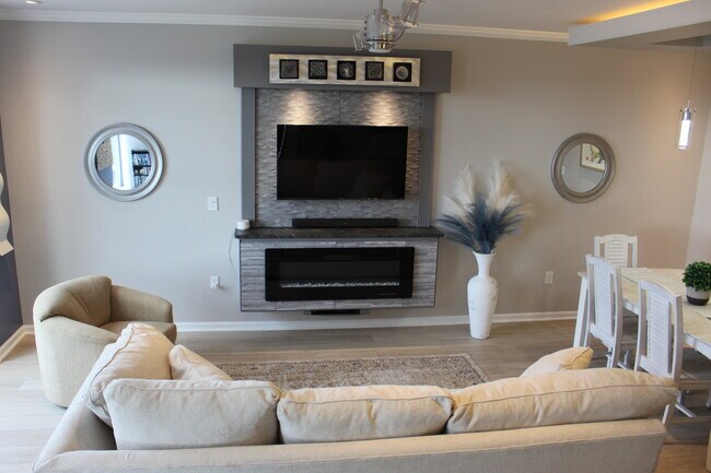 Televisión/Chimenea - 324 Sanderling Ln