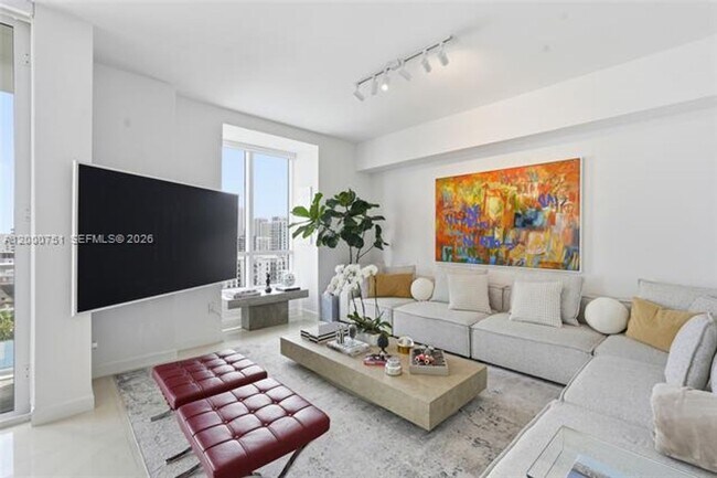 Foto del edificio - 601 NE 27th St