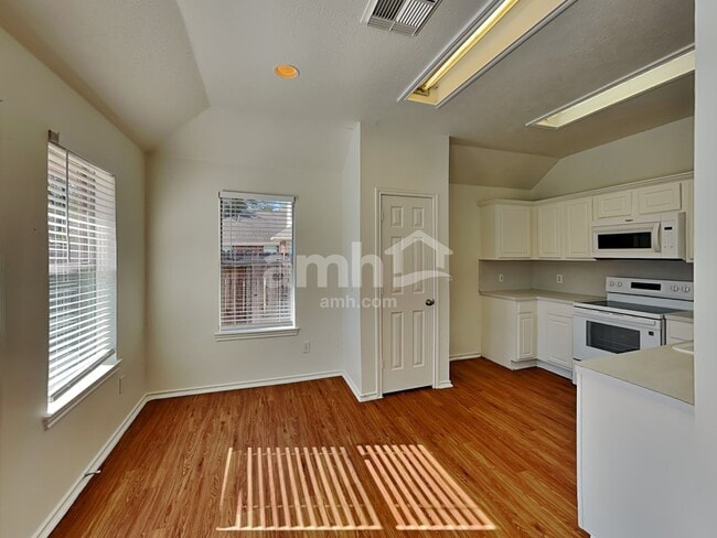 Building Photo - 5214 Flax Bourton St