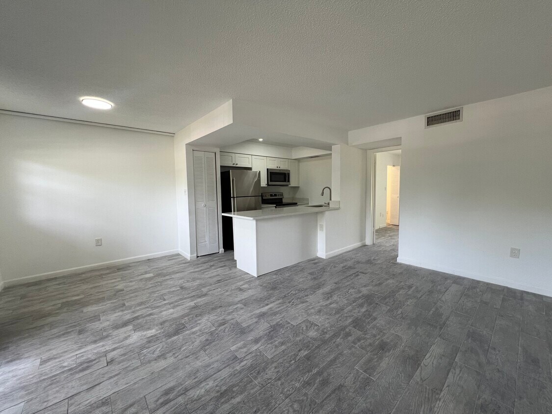 Foto principal - 4507 3rd Street Cir W