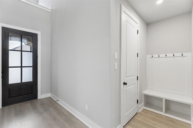 Foto del edificio - 1508 Cardinal Ln