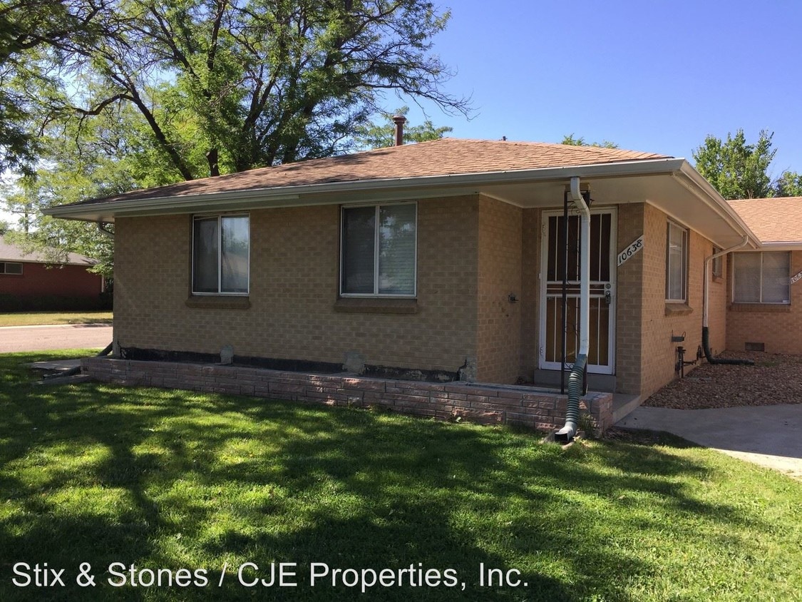 Primary Photo - 10632 E 4th Way