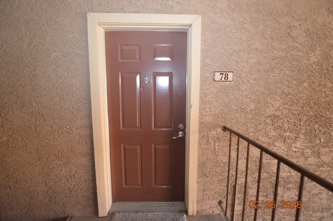 Foto del edificio - 4340 Sandy River Dr