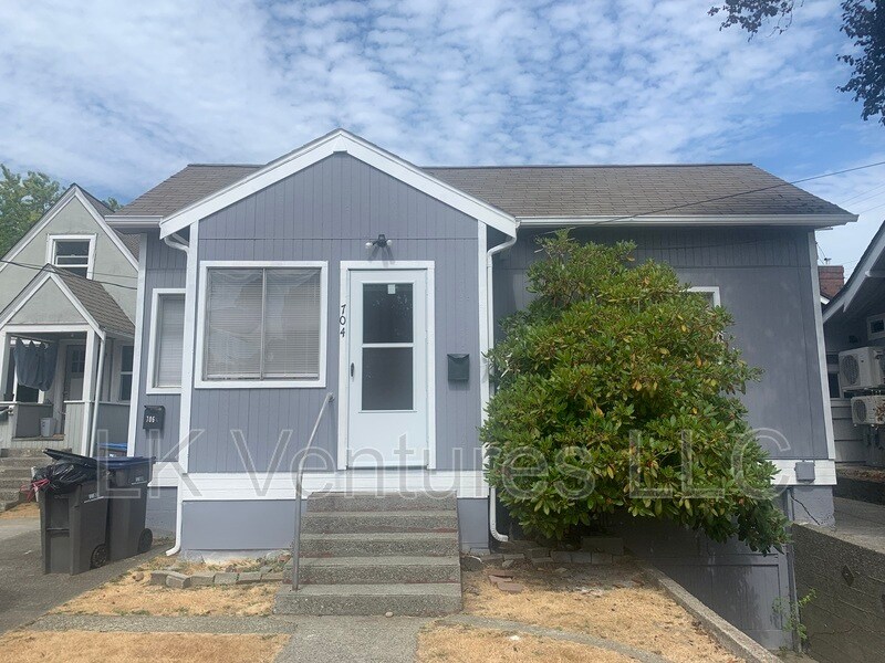 704 8th St, Bremerton, WA 98337 House Rental in Bremerton, WA