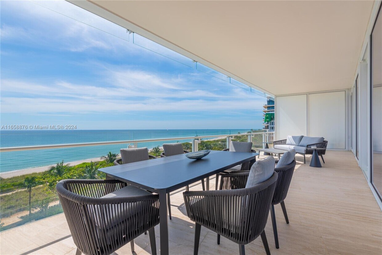 Primary Photo - 9001 Collins Ave