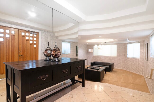 Foto del edificio - 14290 Dickens St