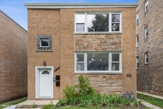 Building Photo - 1619 Monroe St