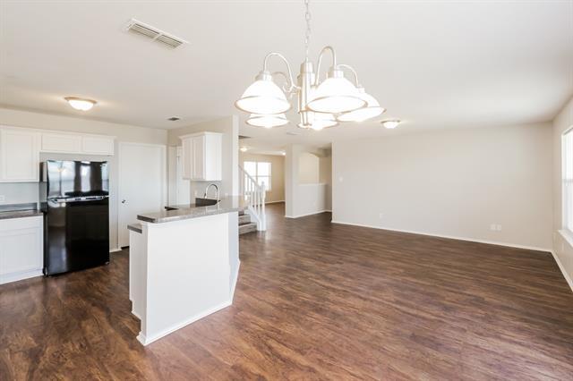 Building Photo - 1585 Wildflower Dr