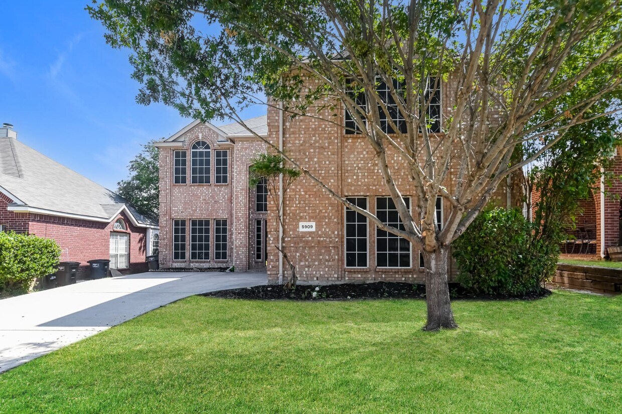 Primary Photo - 5909 Portridge Dr