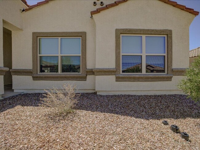 Foto del edificio - Corona de Tucson 4 Bedroom 2 Bathroom