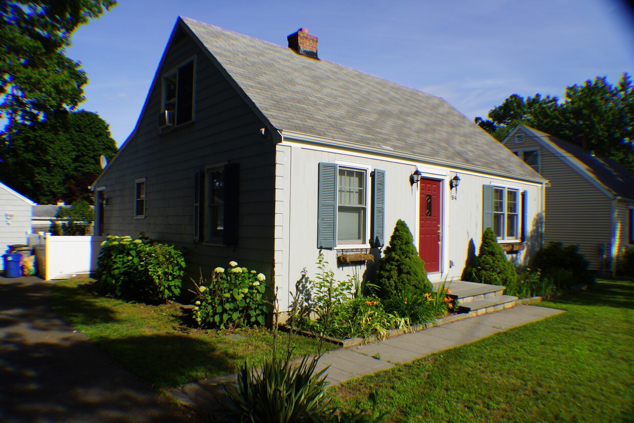 94 Hemlock St, Stratford, CT 06615 House Rental in Stratford, CT
