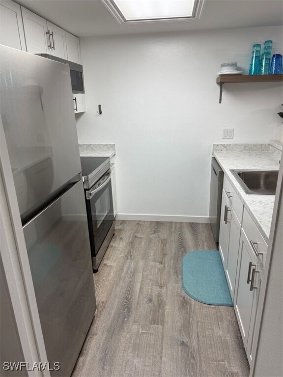 Foto del edificio - 2875 Palm Beach Blvd