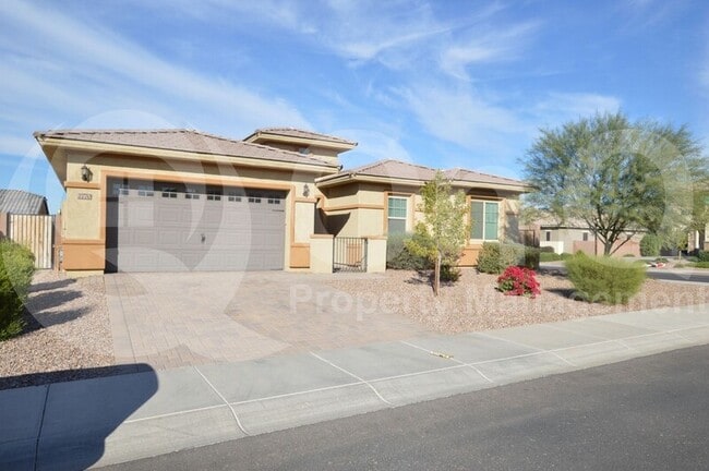 Building Photo - 2770 E Indian Wells Dr