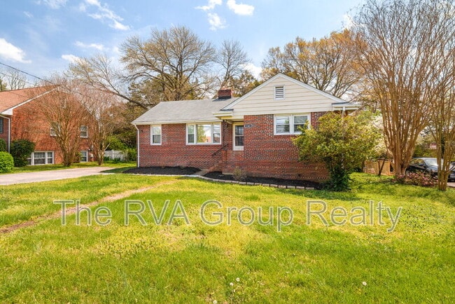 Building Photo - 2201 Lydell Dr