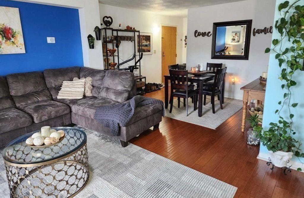 Foto principal - 22 Railroad St
