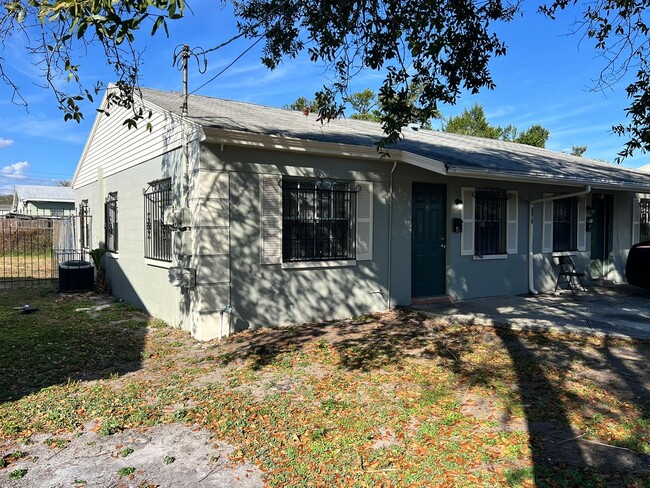 Photo - 2210 E 20th Ave Apartment