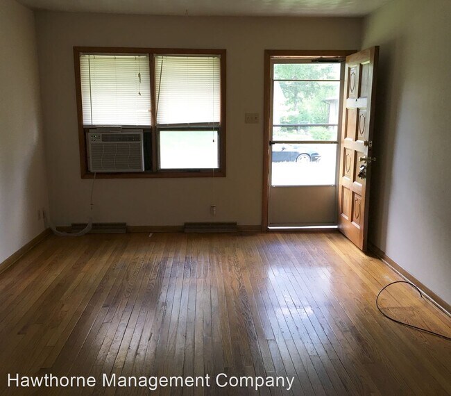 Foto del edificio - 2500-2502 Braemore Rd