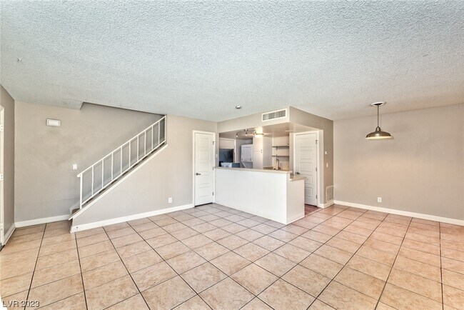 Building Photo - 1400 Lorilyn Ave