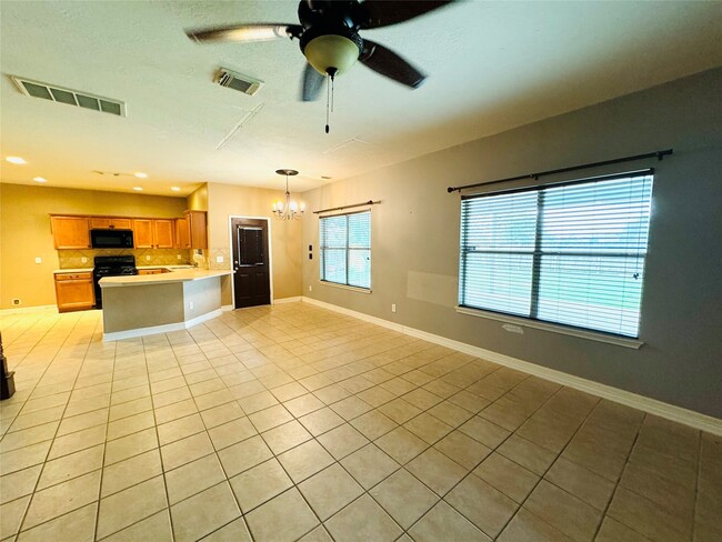 Foto del edificio - 12810 Gable Wind Mill Ln