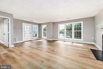 Building Photo - 20991 Timber Ridge Terrace
