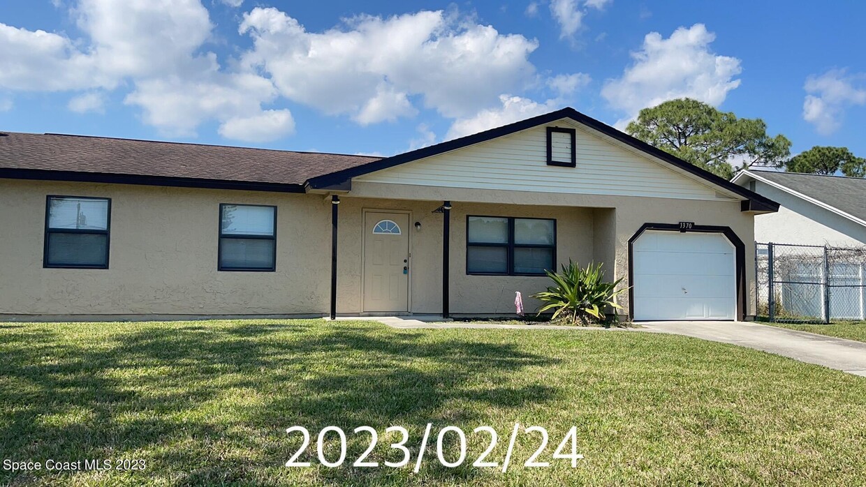 Primary Photo - 1370 Vater Ave