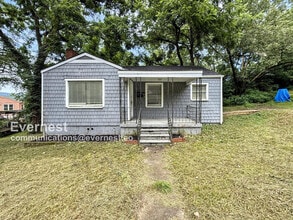Building Photo - 618 Brunson Ave