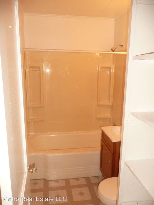 Building Photo - 2 br, 1 bath House - 4601 Gaywood Dr