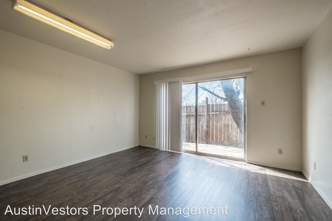Foto del edificio - 2901 Sweeney Ln