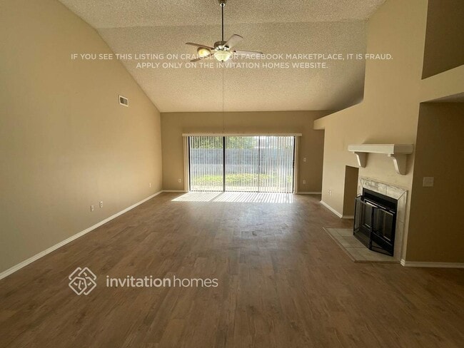 Building Photo - 524 Silvergate Loop