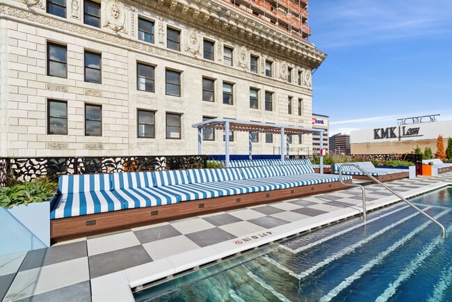 Foto del edificio - Sky Central