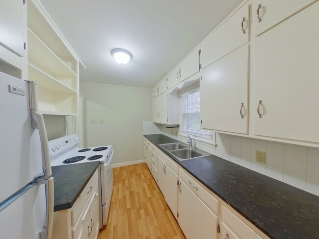 Foto del edificio - 5716 E 2nd St N