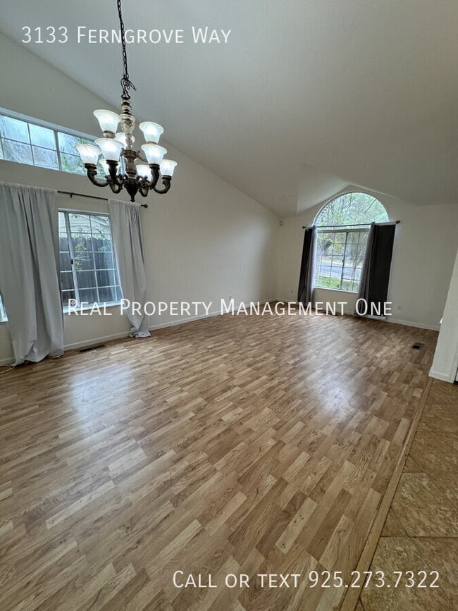 Building Photo - 3133 Ferngrove Way