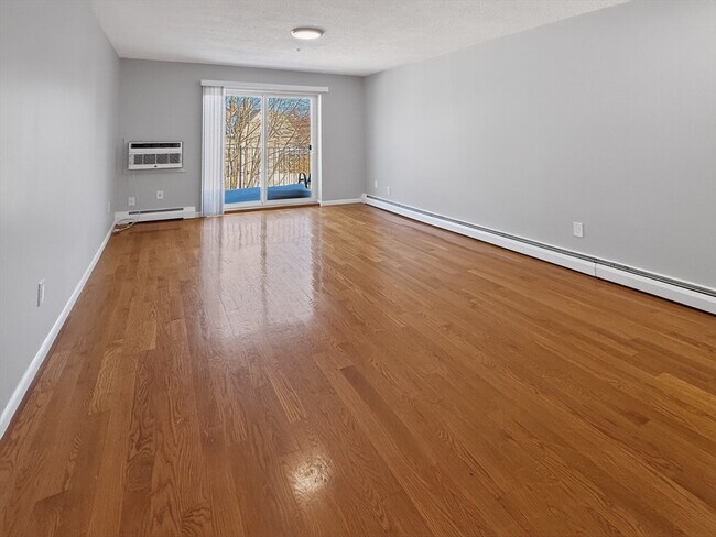 Foto del edificio - 530 Willard St