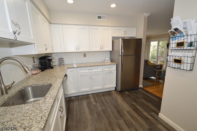 Foto del edificio - 152 Washington St