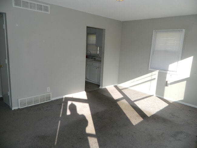 Foto del edificio - 4424 SE 8th St