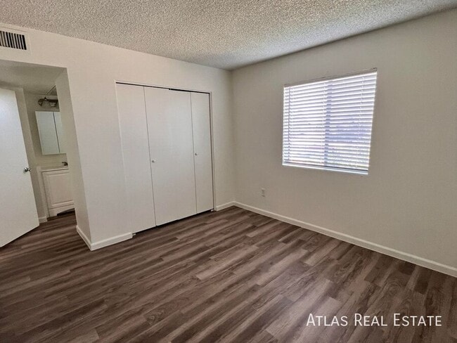 Building Photo - 645 W Rio Salado Pkwy