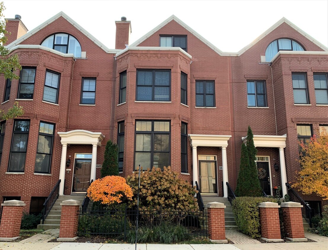 1849 Admiral Ct, Glenview, IL 60026 Townhome Rentals in Glenview IL
