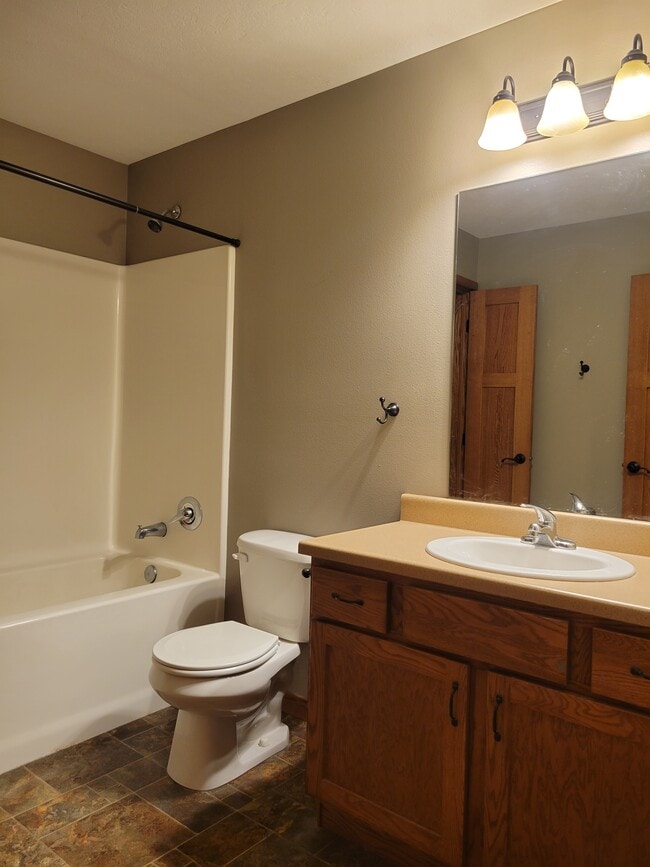 Foto del edificio - 720 Brooklawn Dr