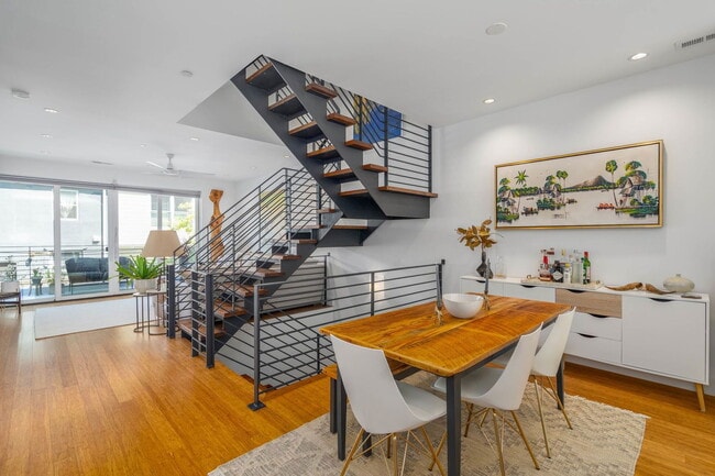 Photo - 1003 S 17th St Townhome